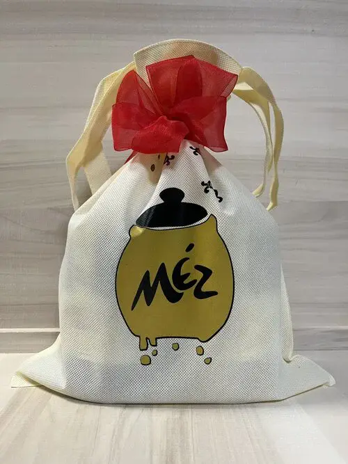 ajandekötlet munkatársaknak